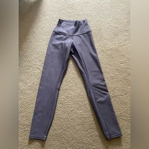 Alo Yoga Purple Capri Length Leggings